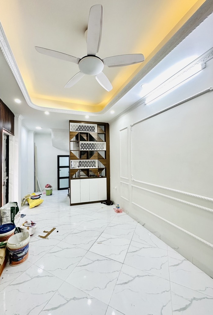 NHÀ MỚI Ở LUÔN – CỔ NHUẾ (NAY LÀ PHƯỜNG ĐÔNG NGẠC) – NGÕ SH QUAY ĐẦU- GẦN Ô TÔ TRÁNH.